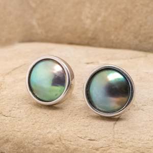 Classic: Pearl Stud Earrings - STG