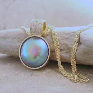 Pearl Ocean Halo - 18ct