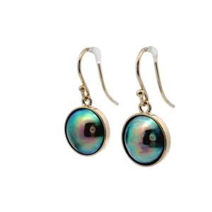 Elegant And Sophisticated: 9ct Yellow Gold Paua Pearl Elegant Earrings