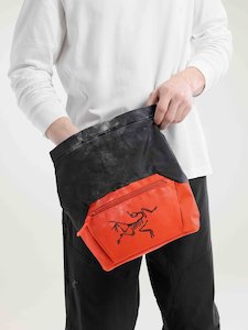 Accessories: Ion Chalk Bucket