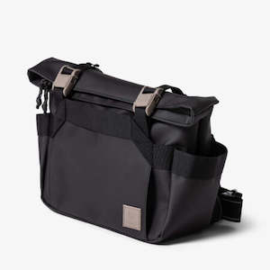 Photography: Langly Bravo Shoulder Bag – Slate Grey