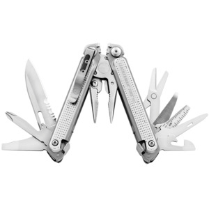 Outdoors: Leatherman Free P2