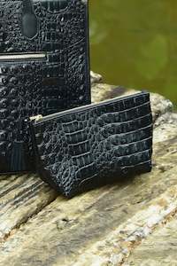 Kiss + Makeup Bag Black