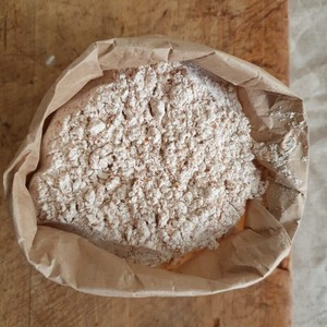Products: Wholemeal Flour / Kg