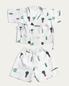 Pera Aio: Motu Rākau Ma Kimono Set