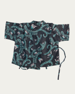 Ngutukākā  Pango Kimono Top