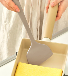 Silipot: [SILIPOT] Spatula