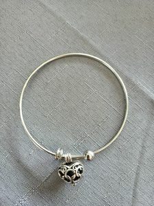 Antique Vintage Heart Diffuser Bangle
