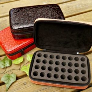 Aromatherapy Hard Shell Case Holds 32 Sample Vials