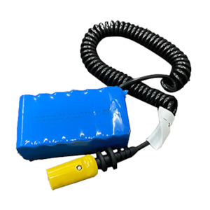 I-Team: I-SCRUB 21B Battery 14.4V 6.6AH Lion & Battery Case