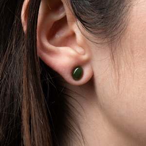 Pounamu Oval Stud Earrings 8mm