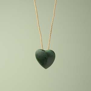 Pounamu Kawakawa Heart Small
