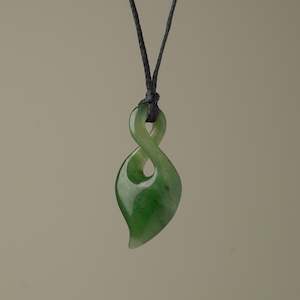 Aroha Love: Small Greenstone Pikorua Pendant