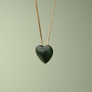 Pounamu Kawakawa Heart Small