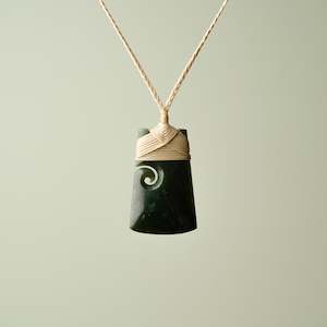 Toki with Koru Pounamu Medium, Tan Binding