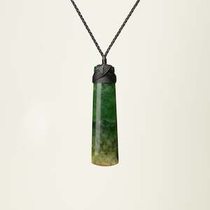 Large Flower Pounamu Toki Pendant