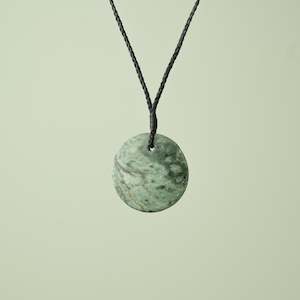 Porowhita: Medium Kōkopu Pounamu Porowhita