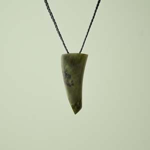 Manaakitanga Caring: Medium Kawakawa Pounamu Niho Tooth Pendant