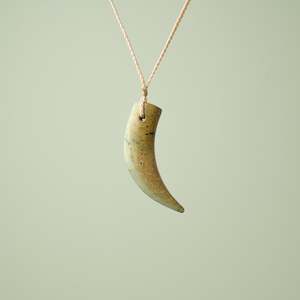 Large Raukaraka Pounamu Niho Tooth Pendant