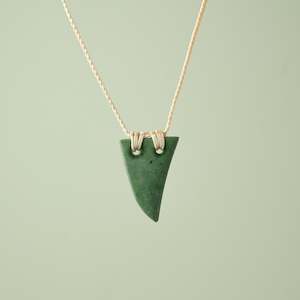 Manaakitanga Caring: Small Inanga Pounamu Niho Tooth Pendant