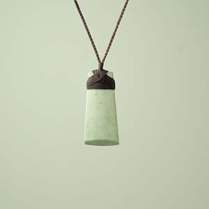 Large Inanga Pounamu Toki Pendant