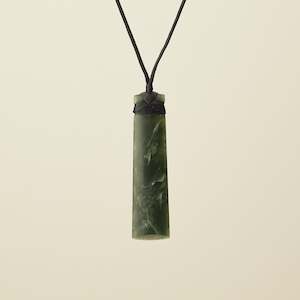 Black Friday 30 Off: Toki Medium Pounamu Kawakawa Pendant