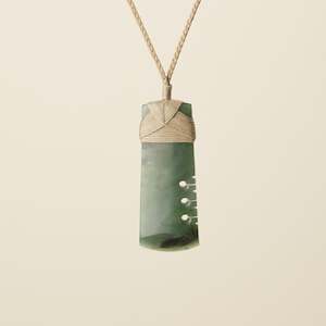 Notched Toki Kawakawa Pounamu Medium Large Pendant