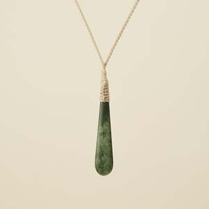 Roimata Teardrop Kawakawa Medium Pendant, Tan Binding