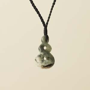 Kōkopu Pikorua Pounamu Medium Pendant