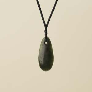 Greenstone Roimata Teardrop: Roimata Small Kawakawa Pendant, Black Binding