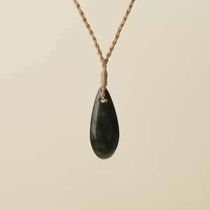 Roimata Small Kawakawa Pendant, Tan Binding