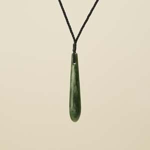 Roimata Teardrop Kawakawa Medium Pendant, Black Binding