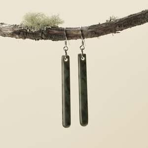 Earrings: Drop Kawakawa Pounamu Medium Earrings 60mm
