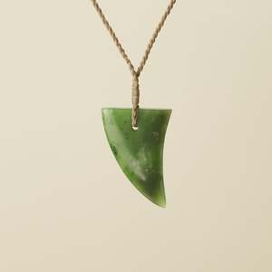 Niho Medium Kahurangi Pounamu Pendant, Tan Binding