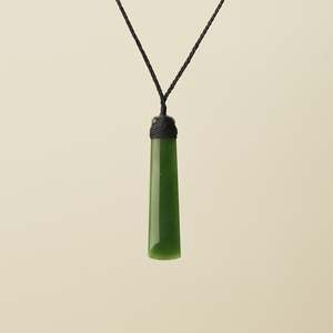 Autumn Sale: Toki Kahurangi Polished Pounamu Large, Black Binding