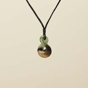 Pikorua Twist: Extra Small Raukaraka Pounamu Pikorua Pendant