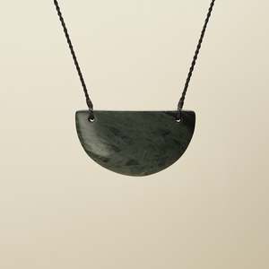 Kōuma Breastplate Large Inanga Pounamu Pendant