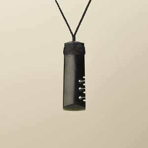 Toki Adze: Kawakawa Pounamu Toki Pendant Extra Large