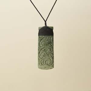 Extra Large Toki Whakarei Pounamu Pendant