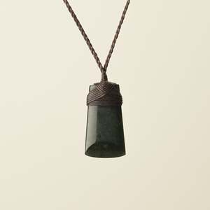 Toki Darker Kawakawa – Pounamu Small Pendant, Brown Binding