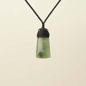 Medium Inanga Toki Pounamu Pendant
