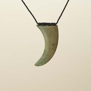 Niho Tooth Raukaraka Pounamu Large Pendant