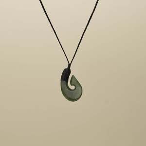 Hei Matau: Kahurangi Small Hei Matau Pounamu Pendant