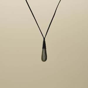 Greenstone Roimata Teardrop: Hapopo XS Roimata Pounamu Pendant, Black Binding