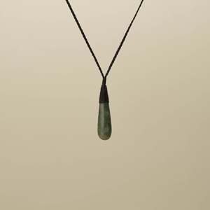 Greenstone Roimata Teardrop: Raukaraka XS Roimata Pounamu Pendant, Black Binding