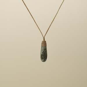 Greenstone Roimata Teardrop: Roimata Whakarei Small Medium Pounamu Pendant SC
