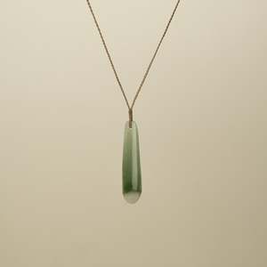 Greenstone Roimata Teardrop: Roimata Medium Pounamu Pendant