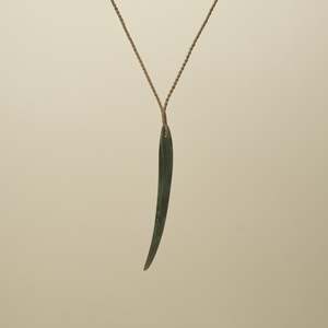 Whakamaharatanga Remembrance: Inanga Niho XL Pounamu Pendant