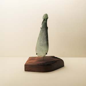 Ornaments: Pounamu Raukaraka Mere Sculpture 25cm