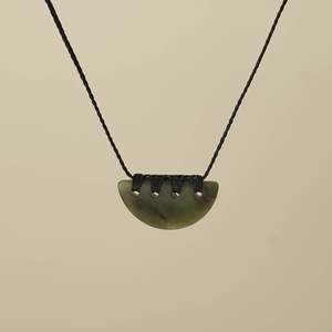 Pendants: Kōuma Breastplate Hapopo Small Pounamu Pendant, Black Binding